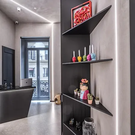 Gallery Experience 4* ナポリ