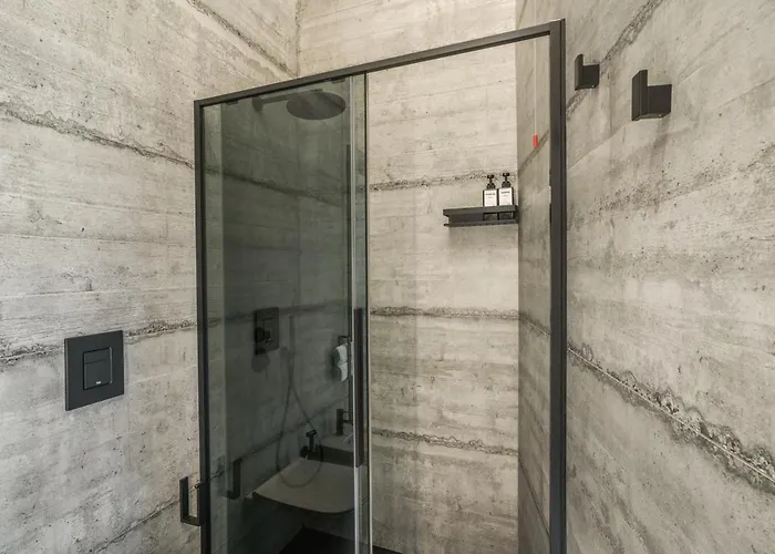 Gallery Experience 4*