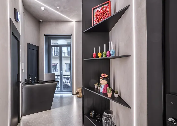 Gallery Experience 4* Neapol