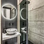 Gallery Experience 4*