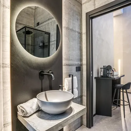 Gallery Experience 4*