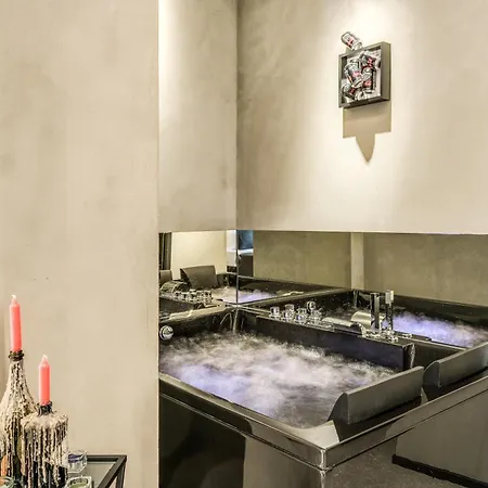 Gallery Experience 4*