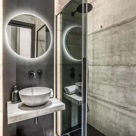 Gallery Experience 4*